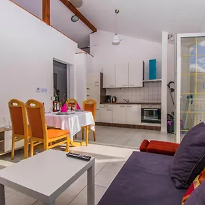 https://apartments-relax-near-opatija.in-istria.net